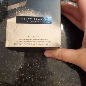 Fenty Beauty Pro Filt'r setting powder